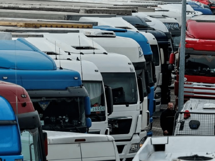 Ciężarówki i autobusy też ofiarami Zielonego Ładu